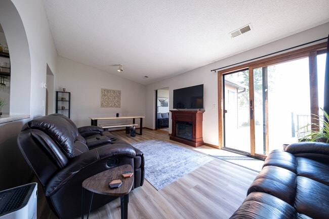 Building Photo - 24075 W Cedar Lake Dr