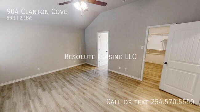 Building Photo - 904 Clanton Cove