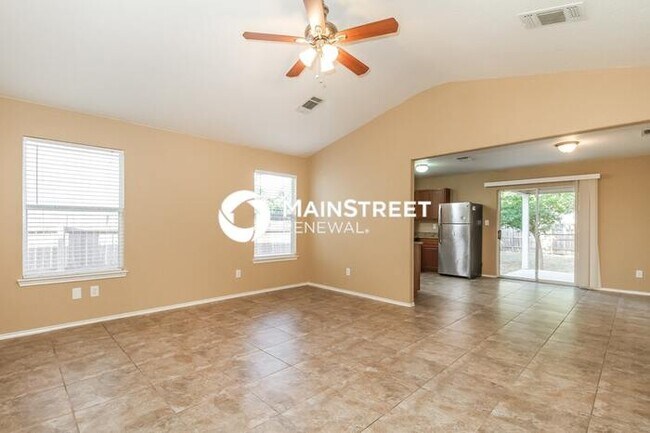 Building Photo - 3 Bedroom Pet-Friendly Home in San Antonio...