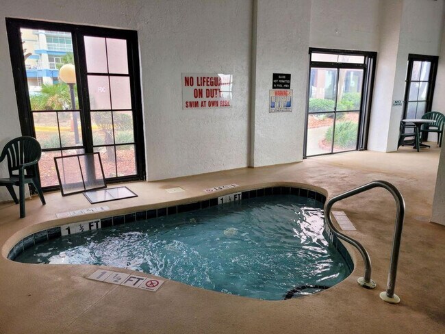 Building Photo - 2500b N Ocean Blvd