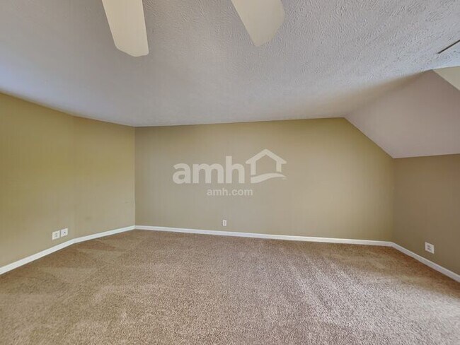 Building Photo - 5224 Ridgefalls Way