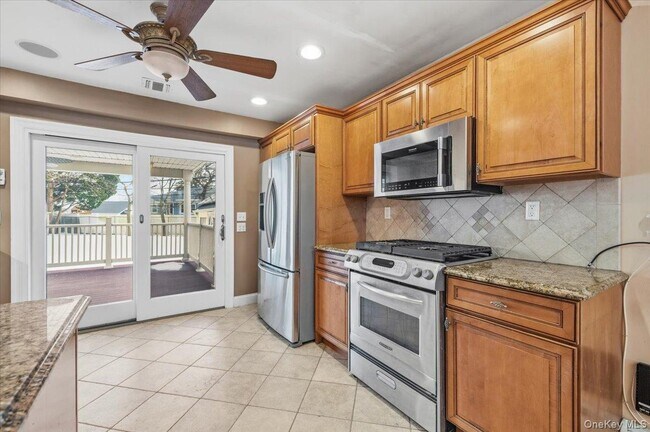 Building Photo - 234 S Pershing Ave