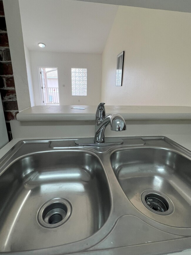 Building Photo - 8407 Bernwood Cove Loop