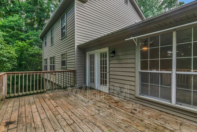Building Photo - 1152 White Mountain Ln