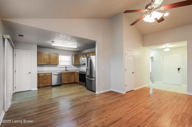 Building Photo - 534 Matterhorn Dr