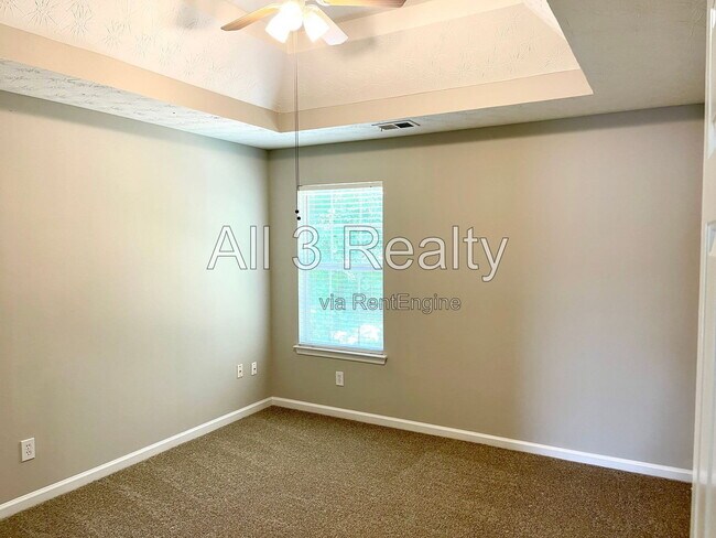 Building Photo - 60 Spring Lake Terrace