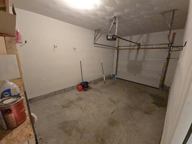 Building Photo - 1170 Gunn Hall Dr