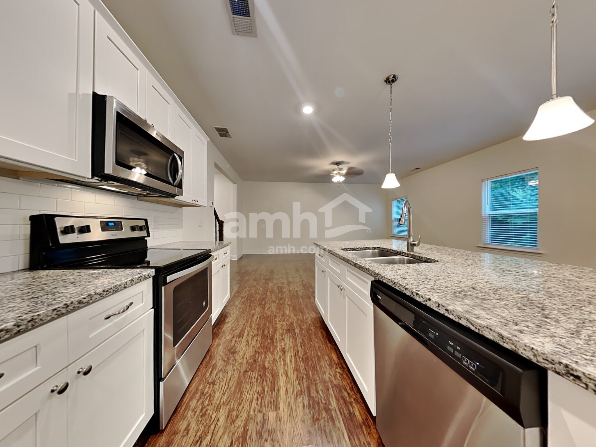 Building Photo - 174 Makenna Dr