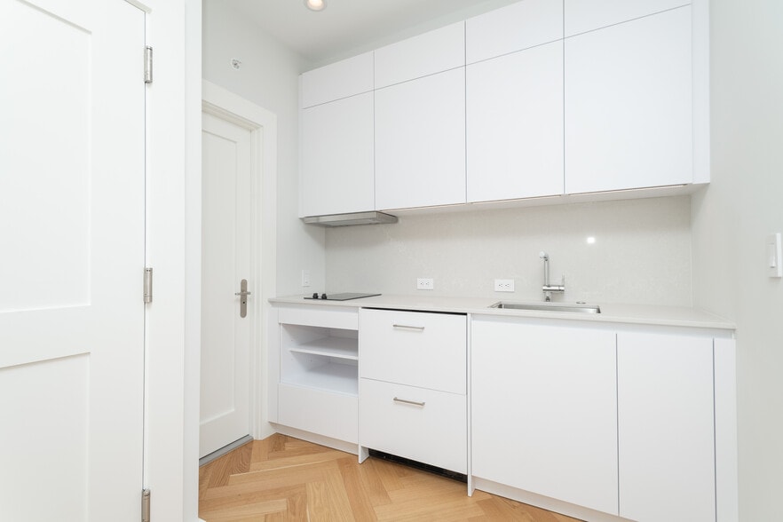 Building Photo - 461 Massachusetts Ave