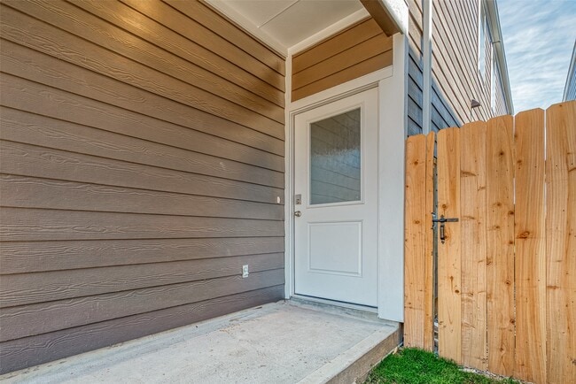 Building Photo - 3523 Adelie Ln