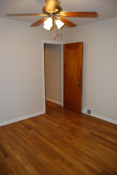 Bedroom 2 - 2923 Arthur St NE