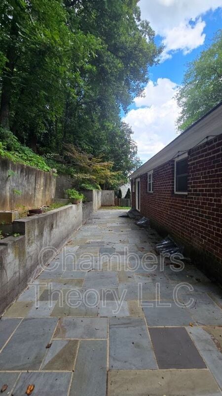 Building Photo - 3635 Vacation Ln