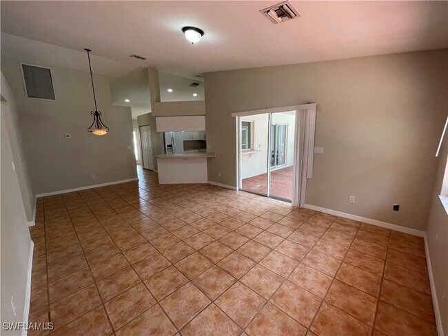 Building Photo - 6792 Weatherby Ct