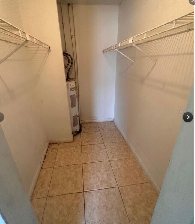 Building Photo - 5213 Via Hacienda Cir