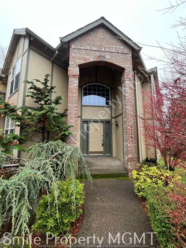 Building Photo - single house