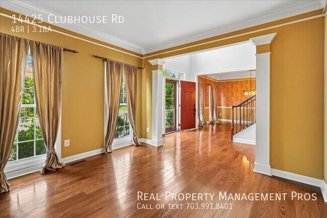 Building Photo - 14425 Clubhouse Rd