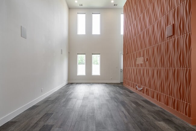 Building Photo - 2214 Cortijo Pl