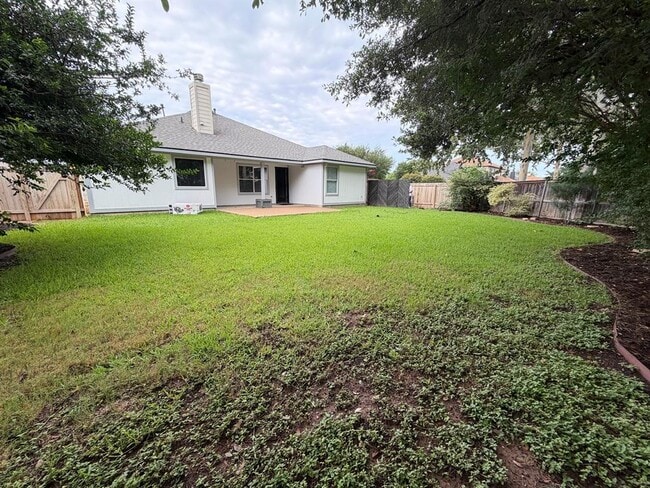 Building Photo - 114 Newport Landing Pl