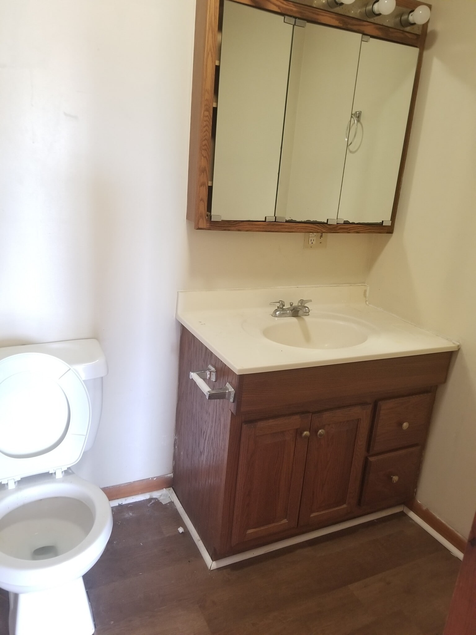 Building Photo - 125 Lorentz St