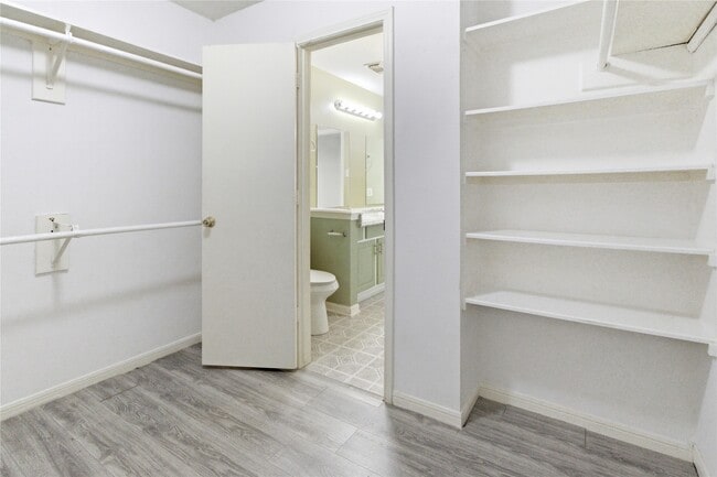 Building Photo - 3930 Teal Run Pl Ct