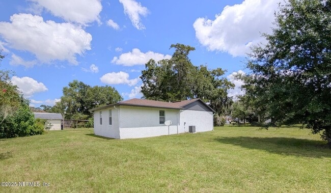 Building Photo - 10128 Hood Rd