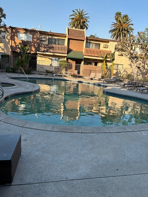 Building Photo - 17900 Sherman Way