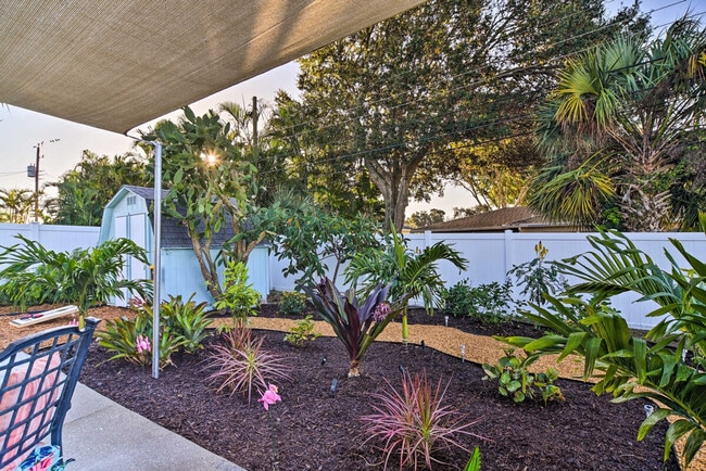 Building Photo - 11548 62nd Ave N