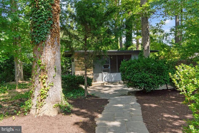 Building Photo - 7141 Oak Ridge Rd