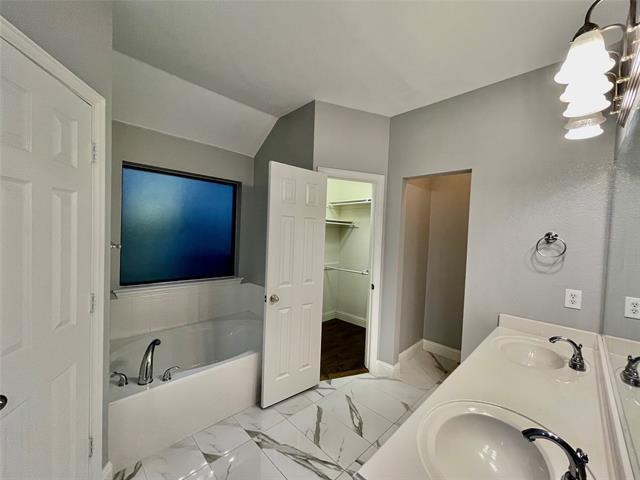 Building Photo - 10264 Fireside Ln