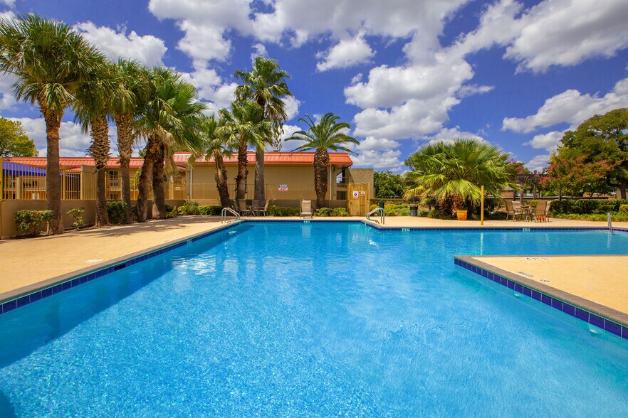 The Palms on Lamar 8600 N Lamar Blvd Austin TX 78753 Apartment Finder