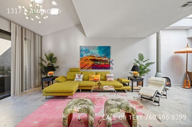 Building Photo - 1317 E Amado Rd