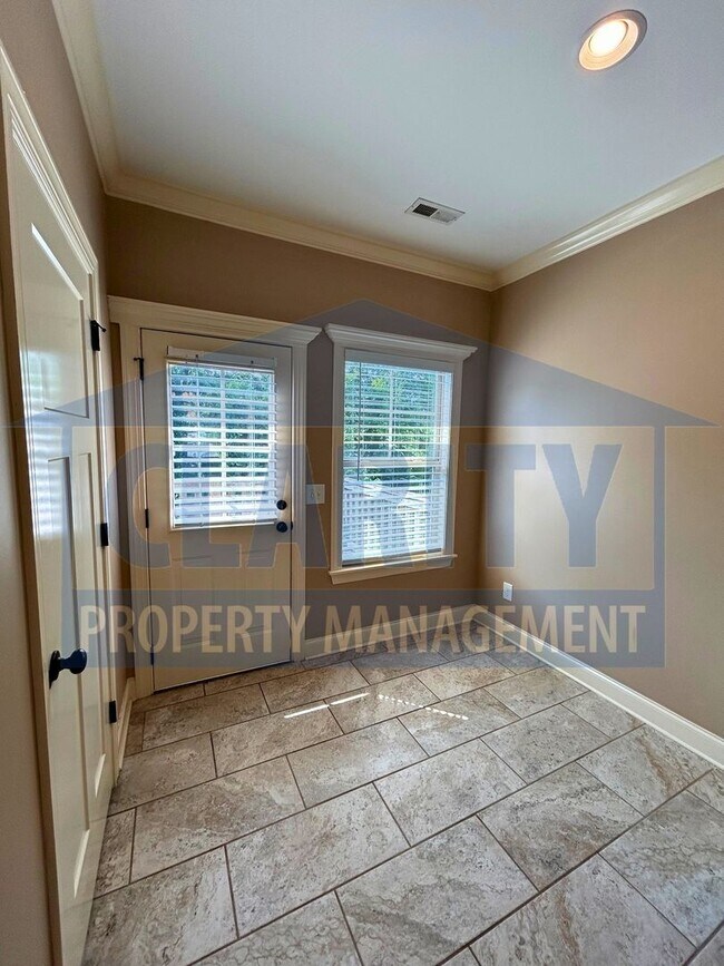 Building Photo - Modern 2-bedroom, 2.5-bath townhome
