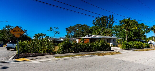 Building Photo - 2401 Avenue Q