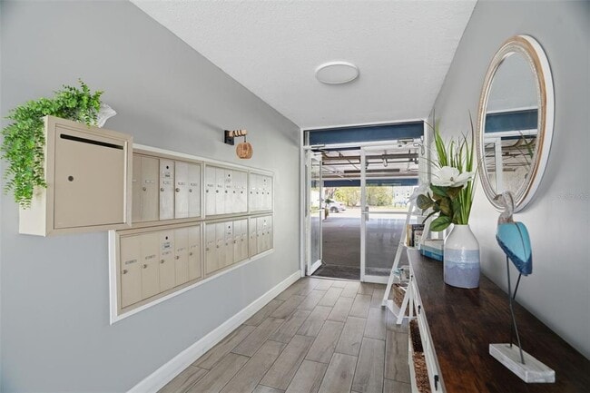 Building Photo - 5557 Sea Forest Dr