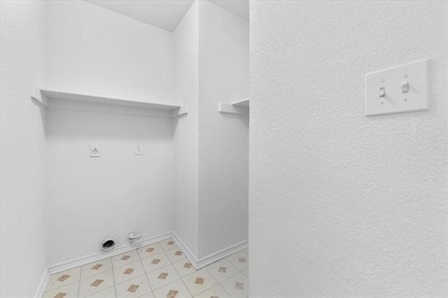 Building Photo - 8408 Falconet Cir