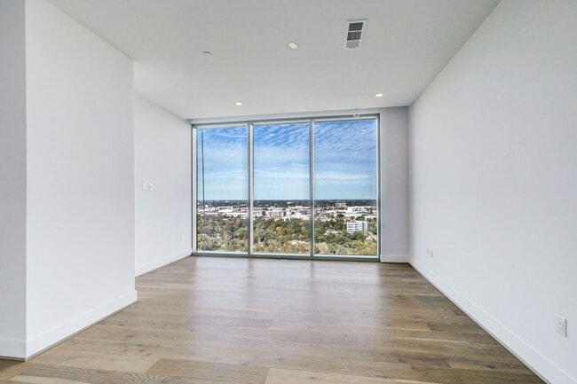 Building Photo - 1711 Allen Pkwy