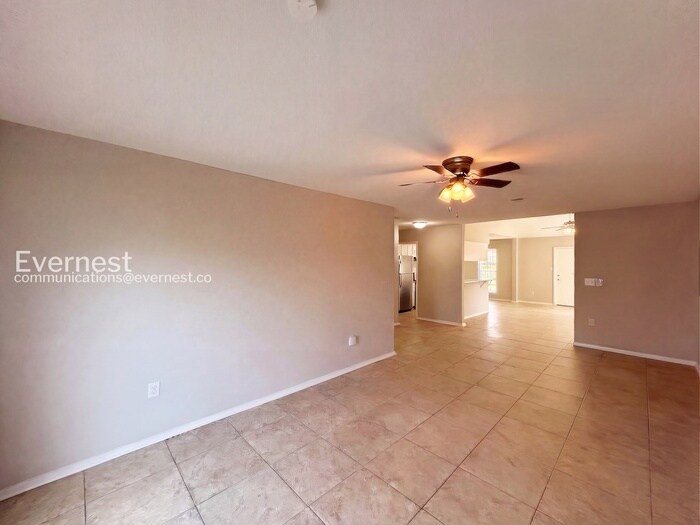 Building Photo - 6585 Fairwood Cove