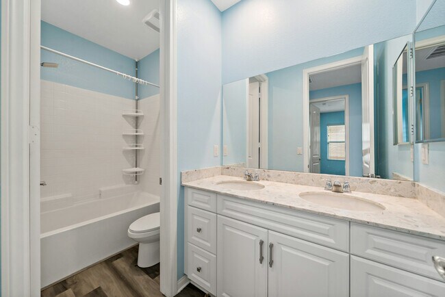 Building Photo - 32847 Bachelor Peak St