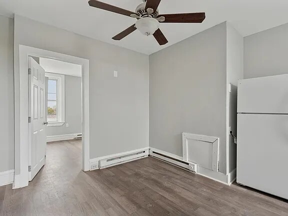 Building Photo - 2542 N 33rd St