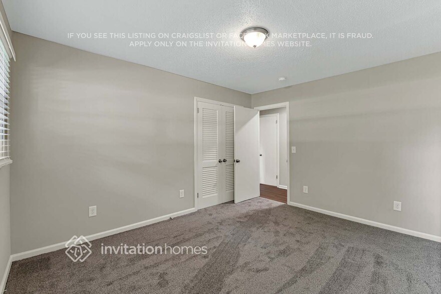 Building Photo - 2221 Gemway Dr