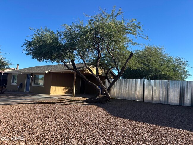 Building Photo - 4109 E Winchcomb Dr