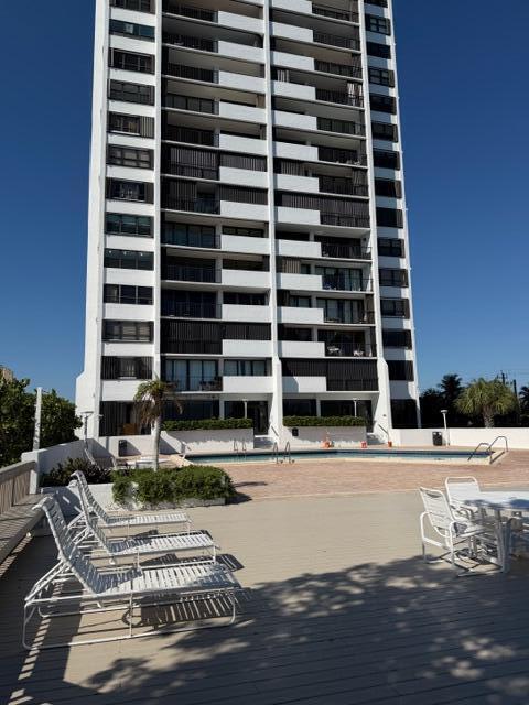 Building Photo - 5600 N Flagler Dr