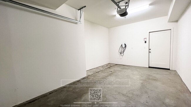 Building Photo - Modern Style and Sophistication, 2 En-Suite BR, 2.5 BA Townhouse with EV charging
