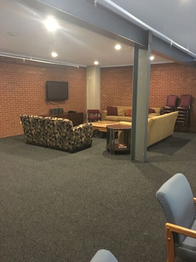 Building Photo - Lehigh Riverport 2 Bedroom Condo