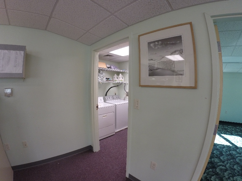 Laundry Room - 55 US Route 1 Byp