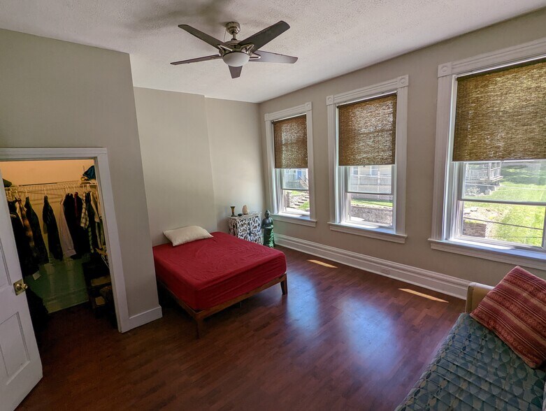 Bedroom 1 - 2253 Loth St