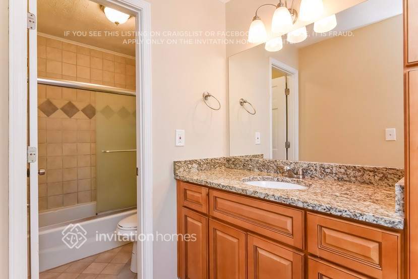 Building Photo - 981 Flagg Way NW