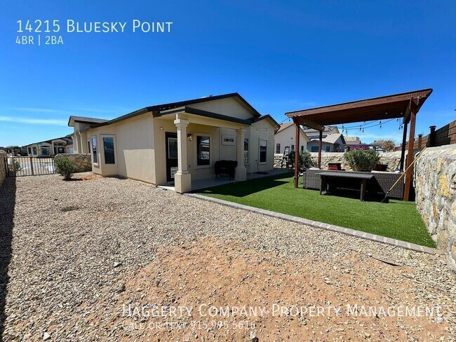 Building Photo - East El Paso 4 bed Refrig A/C Home