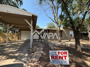 Building Photo - 1235 Arroya Vista Dr