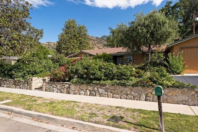 Building Photo - Amazing Ojai Ranch House with Salt Water P...